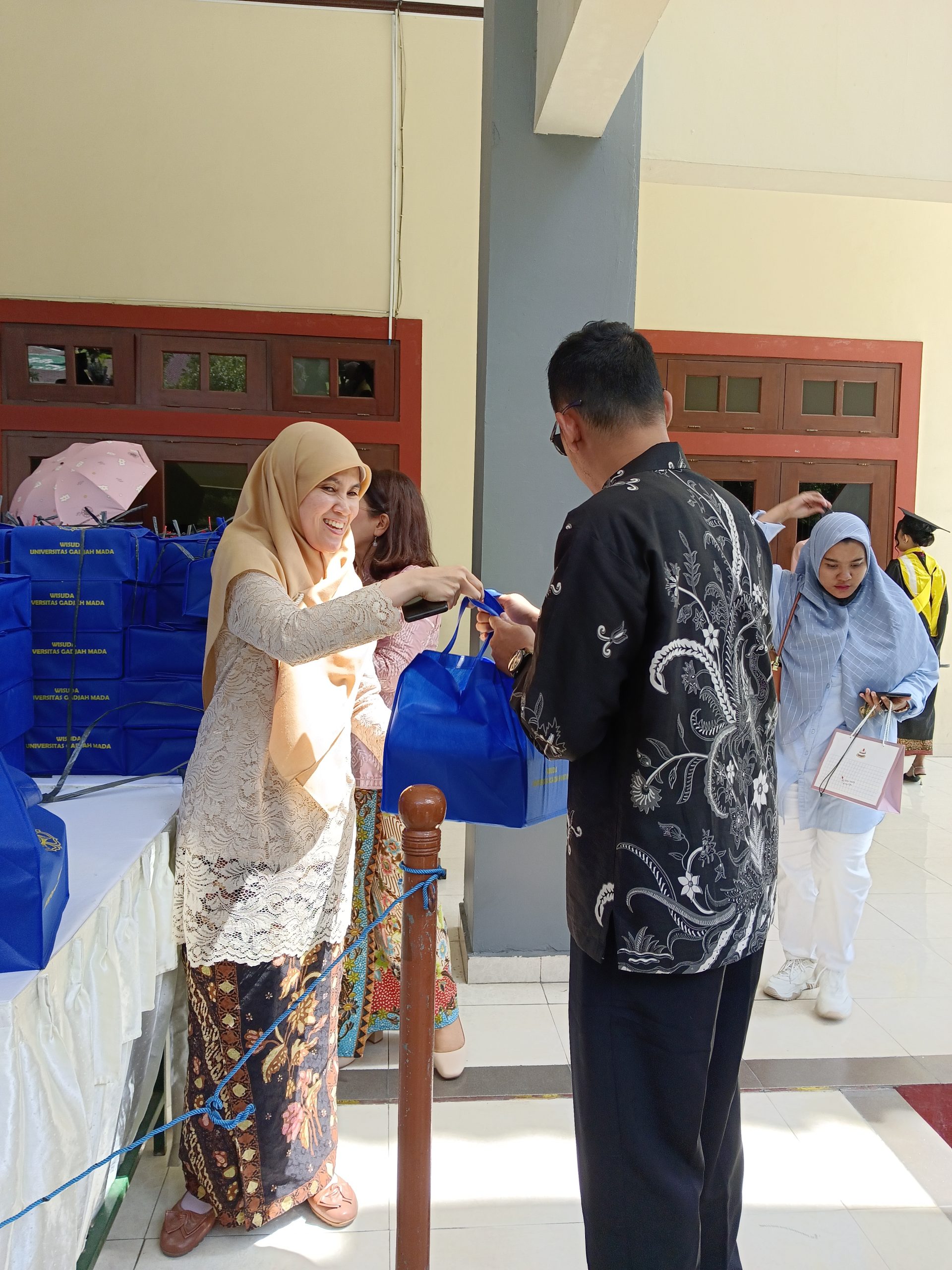 Piket Wisuda Program Pascasarjana Periode IV Th. Akademik 2023/2024 ...